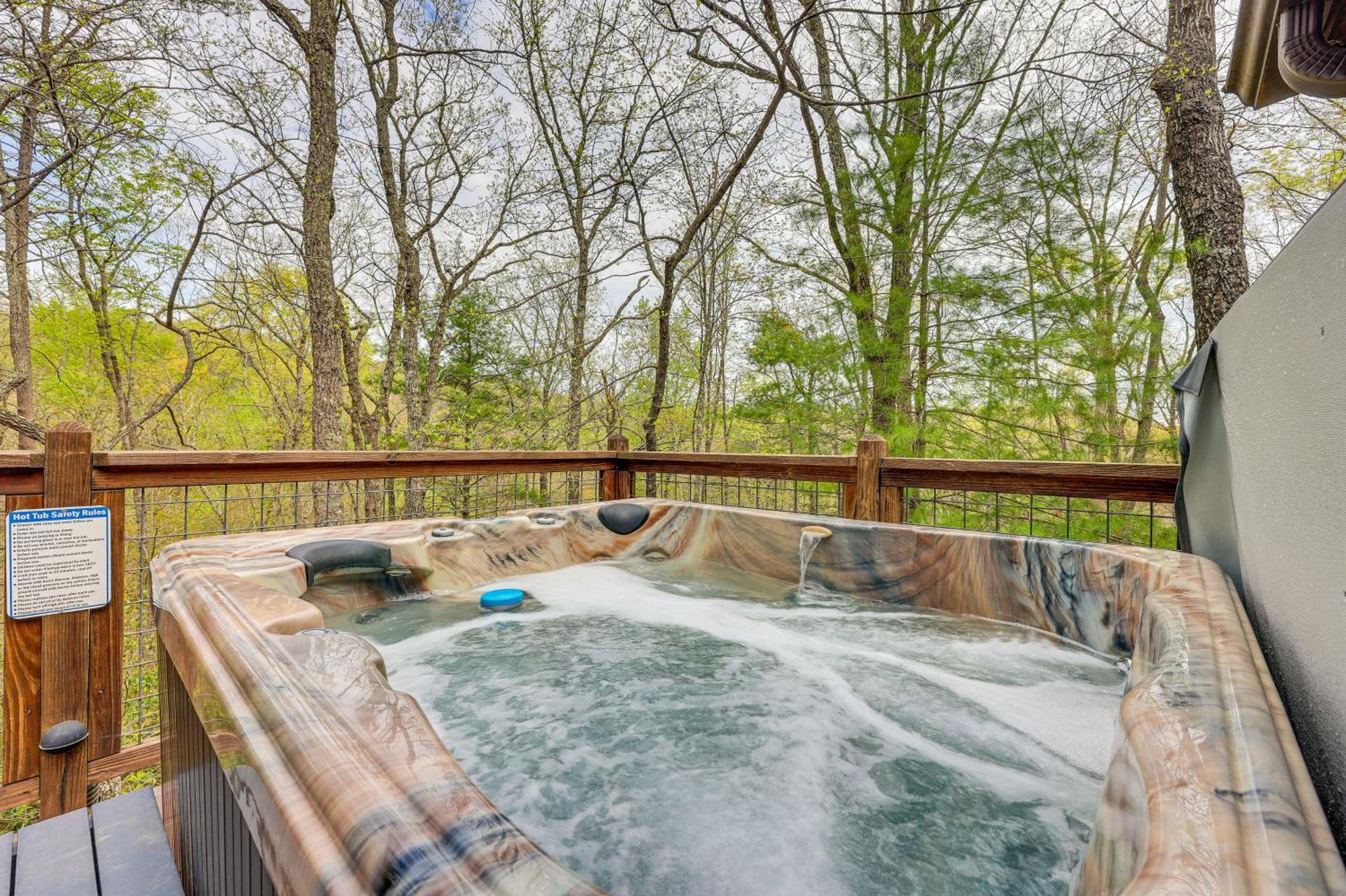 Cozy Cabin In Private Location With Hot Tub And Grill! Blue Ridge Exterior foto